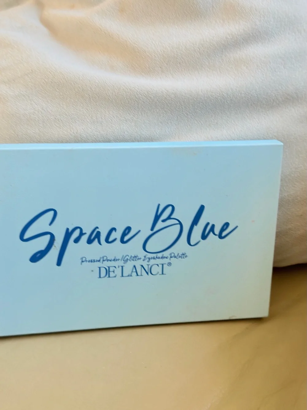 Space Blue Eyeshadow Palette by DE'LANCI - Light Blue